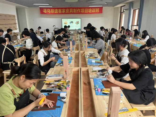 "深寻非遗工坊"开班 传统技艺焕发生机助力乡村振兴